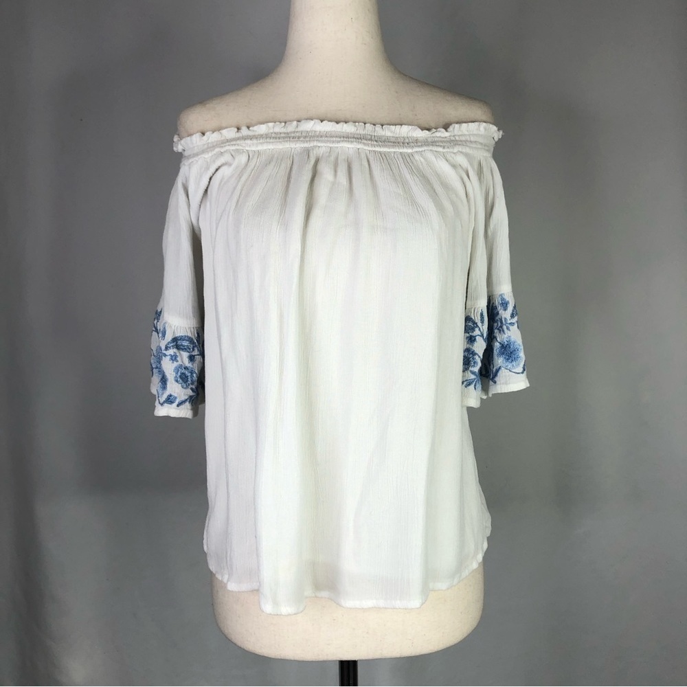 Hollister white gauze blouse off shoulder embroidered sleeves cropped size med